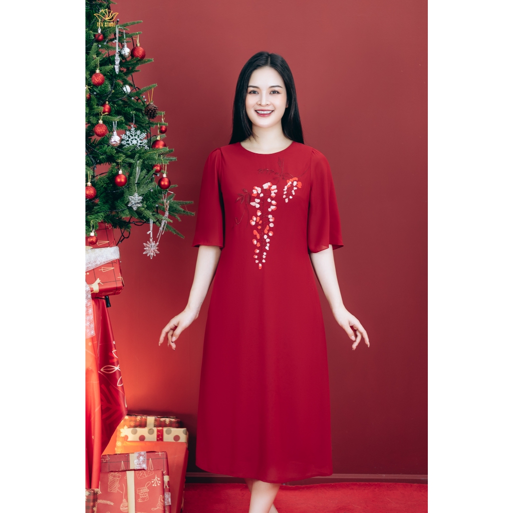 Ảnh Đầm suông Trung Niên Cho Mẹ - Cổ tròn thêu hoa tay lỡ - Màu Đỏ đô - TTV Store thời trang nữ TTV1807 1