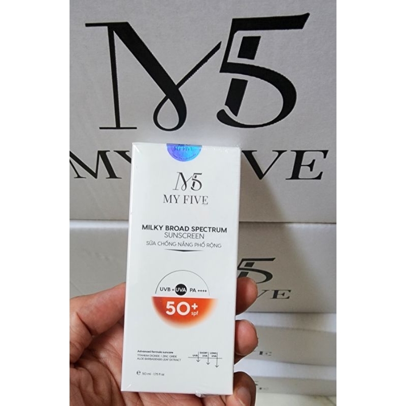 Kem sữa chống nắng phổ rộng