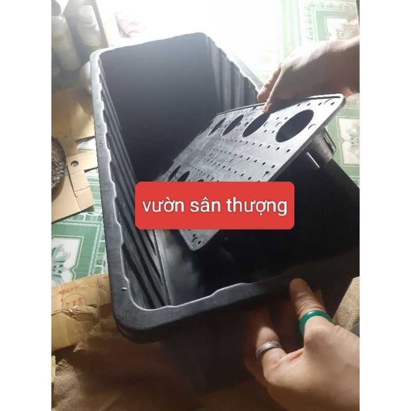 Chậu Trồng Cây Đáy Sâu 30cm x 26 x64 Màu Đen, Phù Hợp Trồng Cây Rễ Cọc, Cà Chua, Dưa,... Lót Đáy Thông Minh