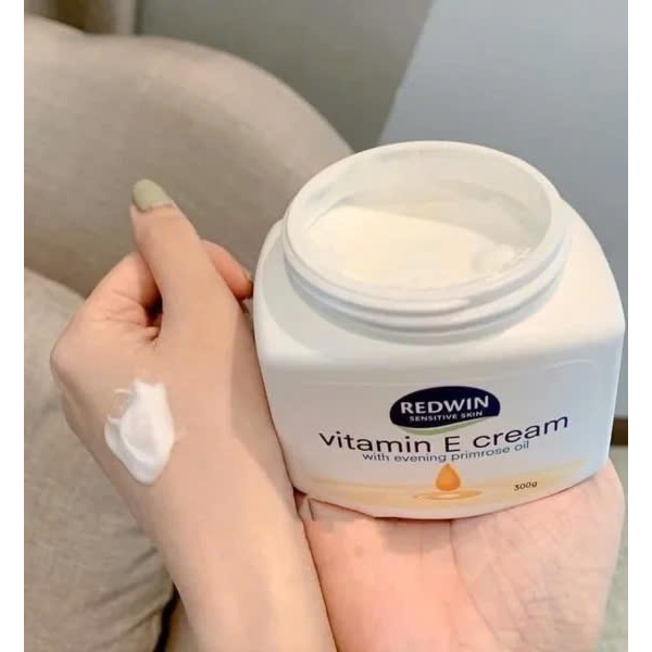 Ảnh Kem Dưỡng Ẩm Sáng Da Vitamin E Redwin Cream Úc 300g 330g giúp da mềm mịn 2