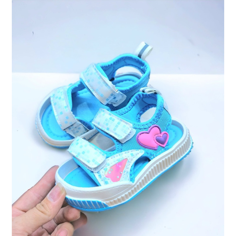 Giày sandal quai dán phong cách thể thao chống nước vải dù siêu mềm cho bé gái hình trái tim