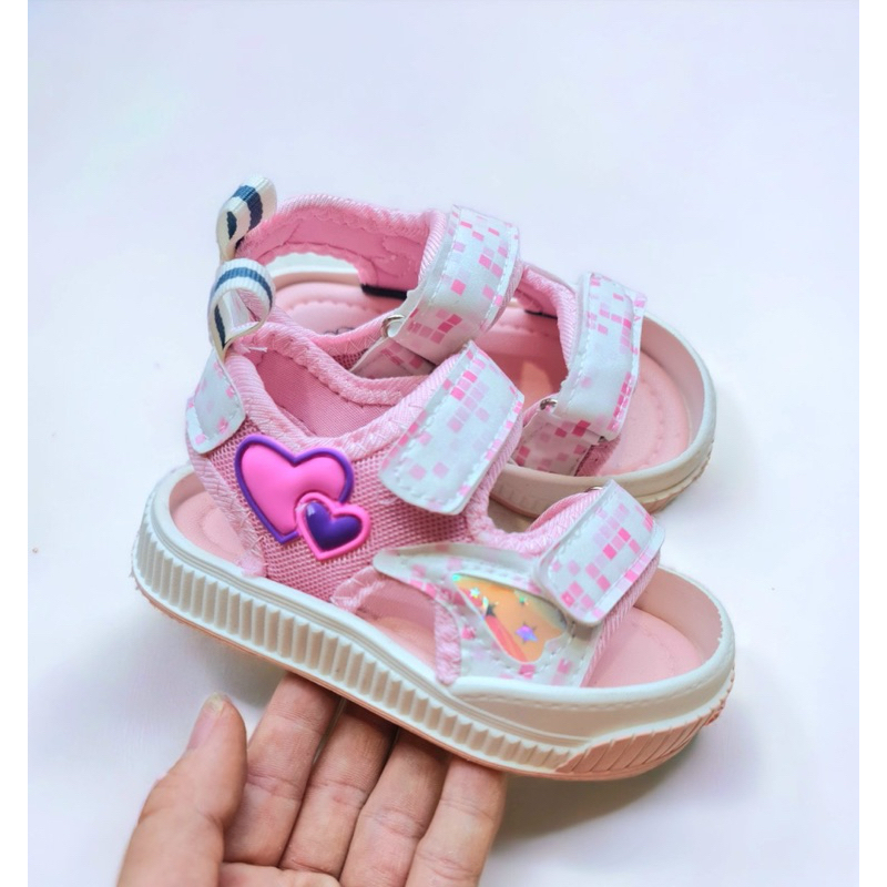 Giày sandal quai dán phong cách thể thao chống nước vải dù siêu mềm cho bé gái hình trái tim