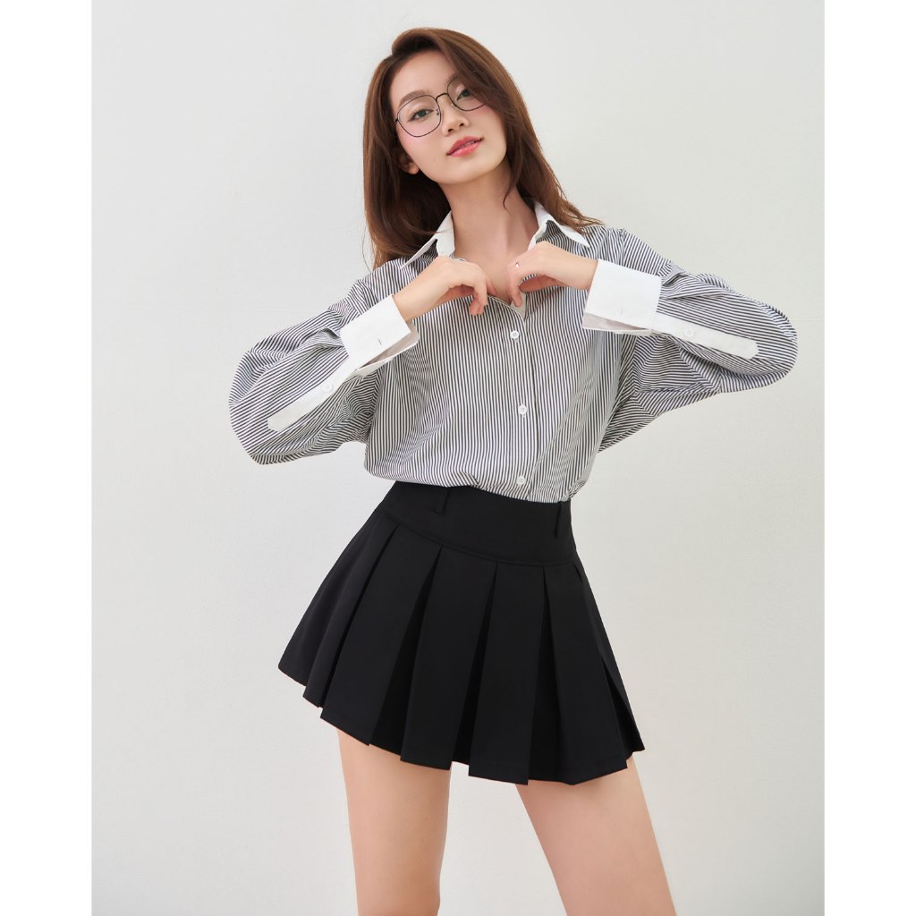 Ảnh Áo sơ mi kẻ sọc nữ GILLEE phối cổ và tay áo trắng, dáng oversized, sơ mi form rộng vải kate Mỹ FAS354 2