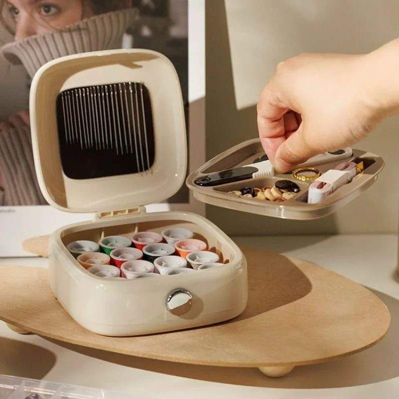 Hộp đựng kim chỉ may vá gồm kim và chỉ, dụng cụ hỗ trợ may vá