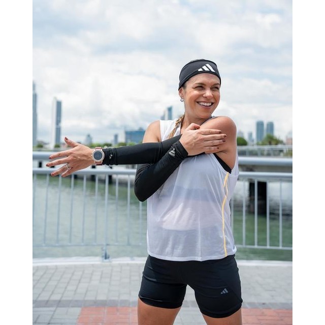 Băng Bảo Vệ Cánh Tay ADIDAS ADSL-1301BK Aeroready Compression Arm Sleeve (1 Cặp) - Hàng Chính Hãng