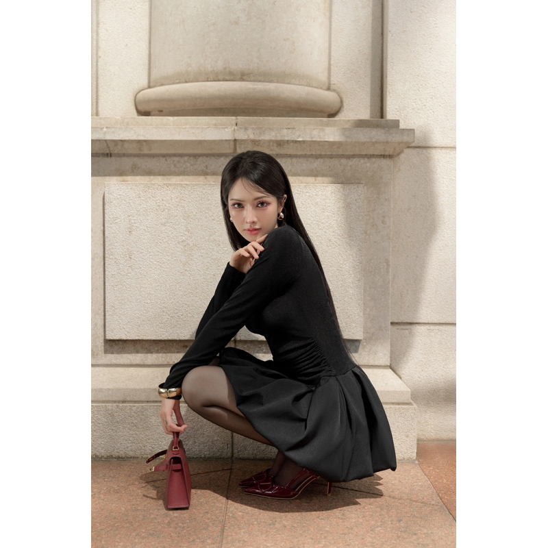 H.E.E - Đầm dài tay nữ Carla Dress phối tùng bí xếp li sang chảnh đi chơi, đi tiệc