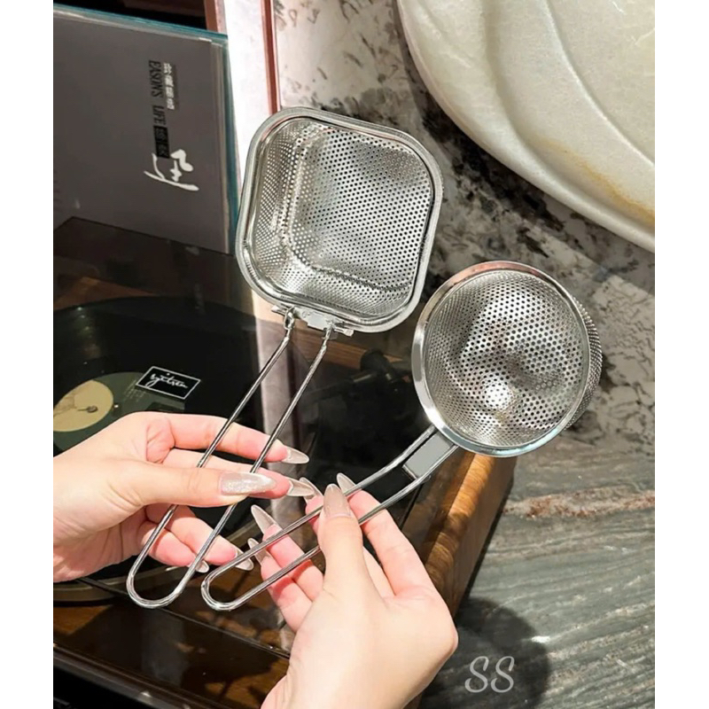 Set 2 Chiếc Rổ Nhúng Lẩu Inox 304 Có Quai Gài Tay Cầm Tiện Lợi vuông 12cm, tròn 10cm