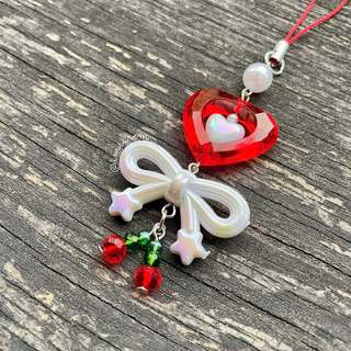 Móc Khóa 𝐂𝐡𝐞𝐫𝐢𝐬𝐡 - Móc Khóa Handmade, Dây Treo Điện Thoại, Túi Xách Màu Đỏ Dễ Thương Tết by Carem