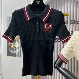 Áo len nữ cổ bẻ chữ thêu tag vuông ngực, len tăm kiểu cộc tay free size 557