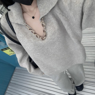 •𝙆𝙞𝙣𝙜𝙨𝙝𝙤𝙥𝙗𝙚𝙖𝙪𝙩𝙮•Áo Len Cổ V Xoắn So Hot QC