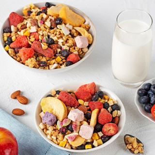 Granola sản phẩm từ Members Mark. Túi 1kg