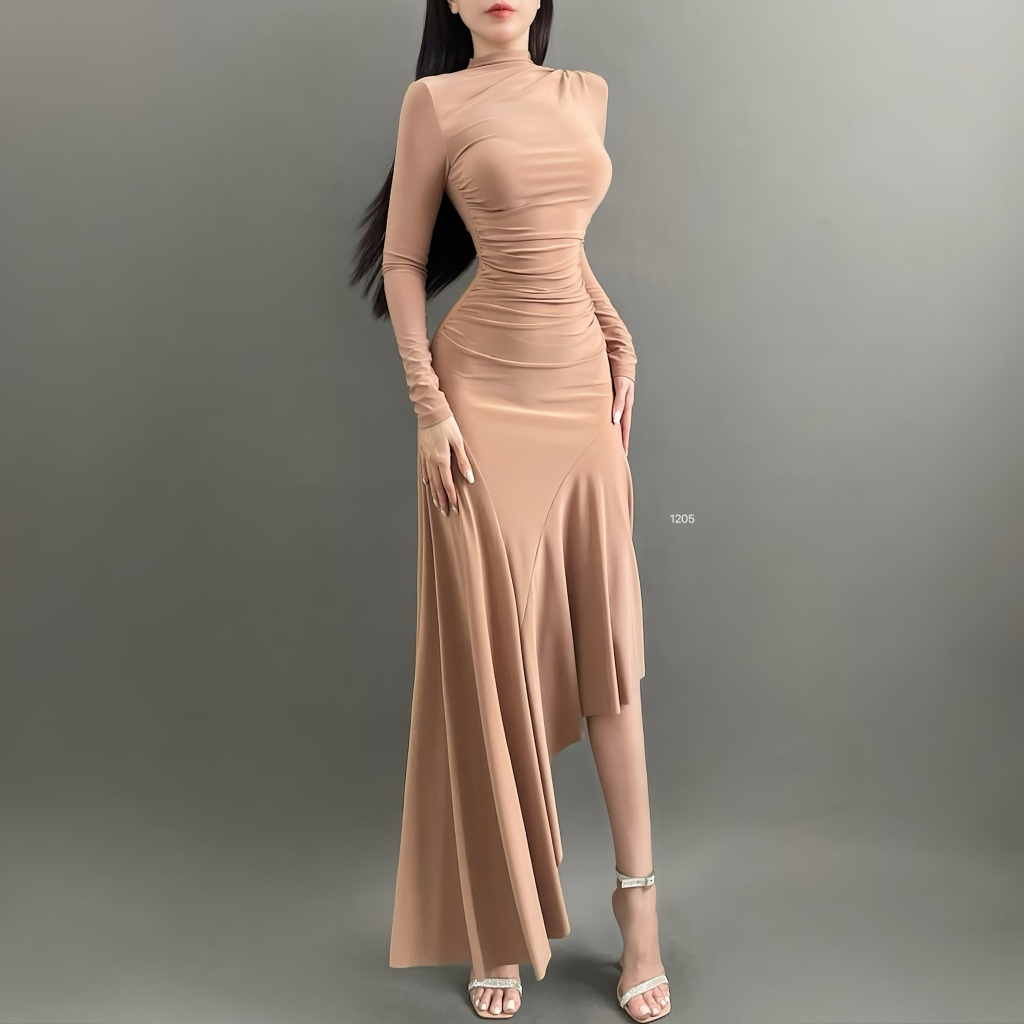 ĐẦM ÔM BODY DÁNG DÀI VẠC XÉO HAI MÀU NUDE VÀ ĐEN