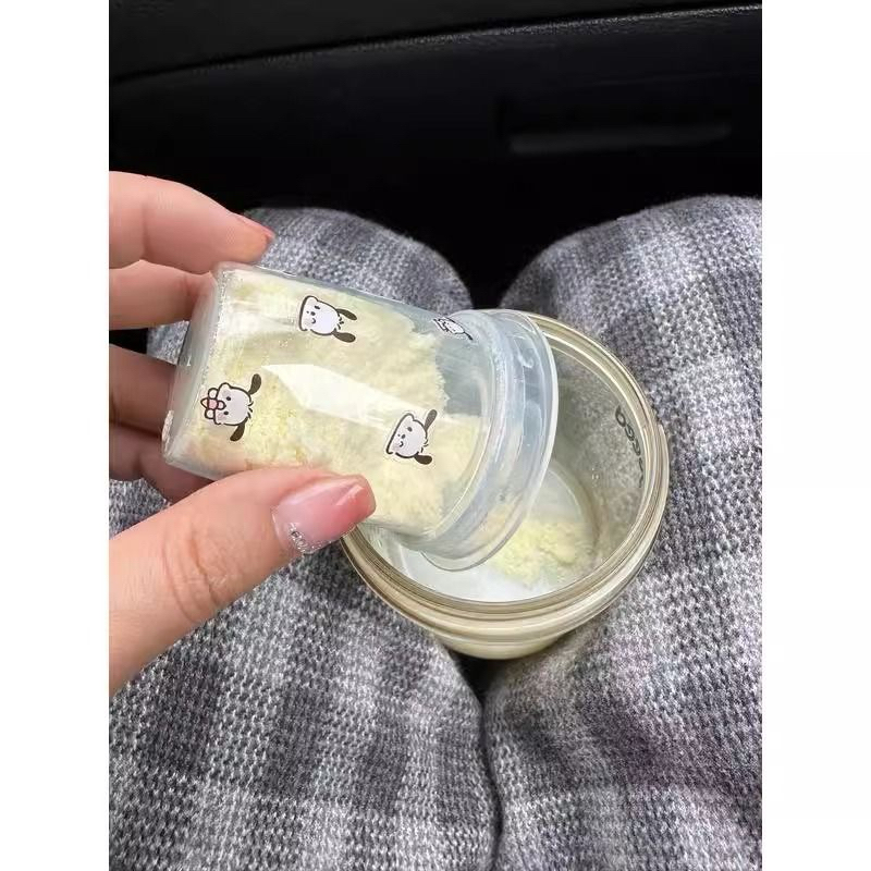 Hộp đựng sữa công thức chia sẵn