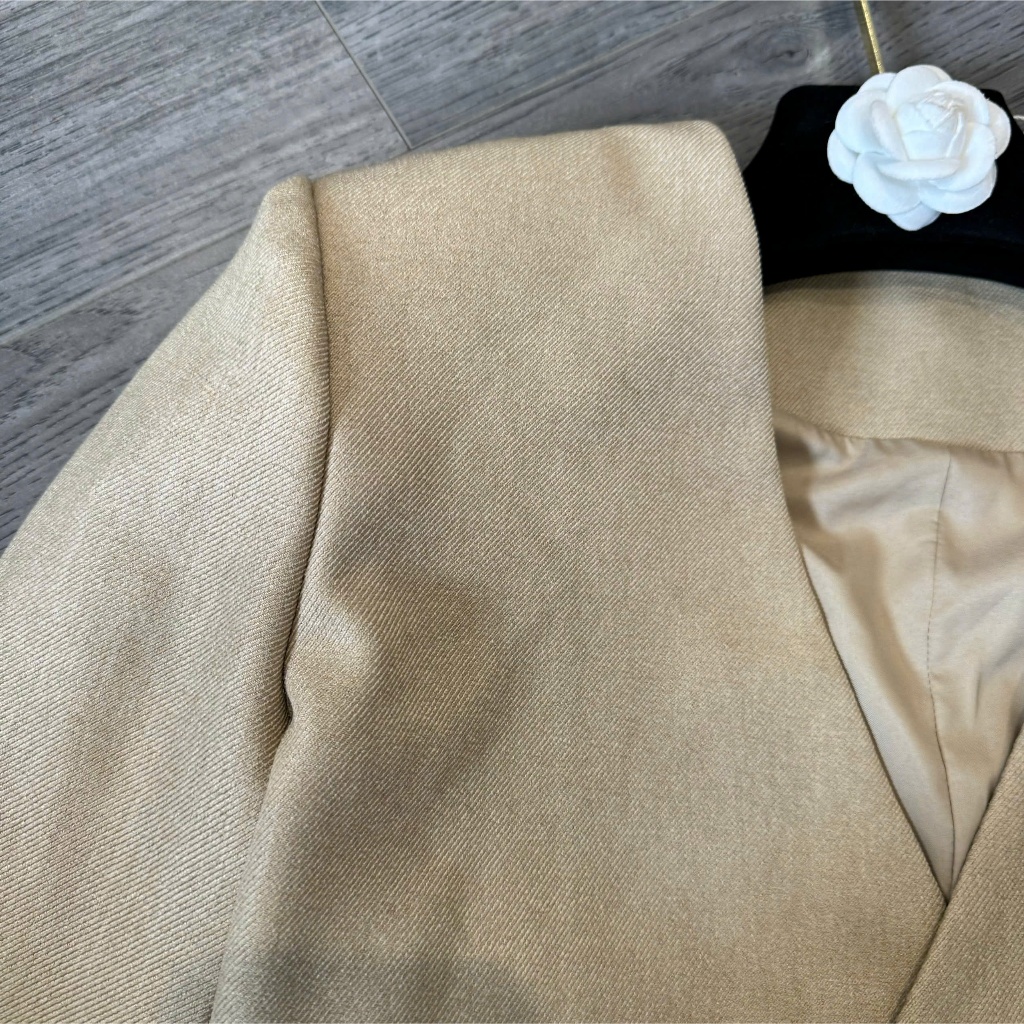 Blazer không cổ Chililuu áo blazer vạt tròn form chiết eo xòe dưới phong cách sang chảnh Hàn Quốc