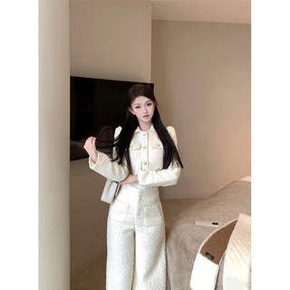 Set dạ tweed áo khoác dài tay phối khuy đồng mix quần cạp cao ống suông trắng sang chảnh
