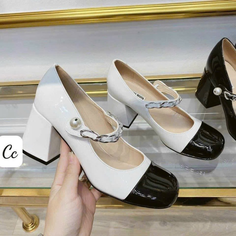 Giầy Cao Gót Đế Vuông Dây Xích 2 Màu Đen Và Trắng Phối Đen Sang Chảnh Nổi Bật - Hàng Cao Cấp Mới Về