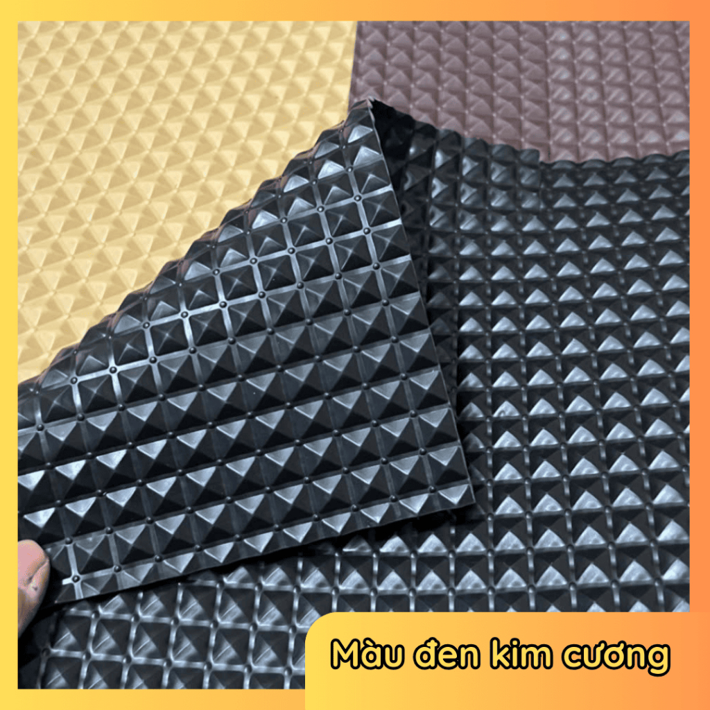 Thảm cao su vân kim cương lót sàn xe 7 chỗ kích thước 4.5m x 60cm và kèm cốp kích thước 3m x 1.2m