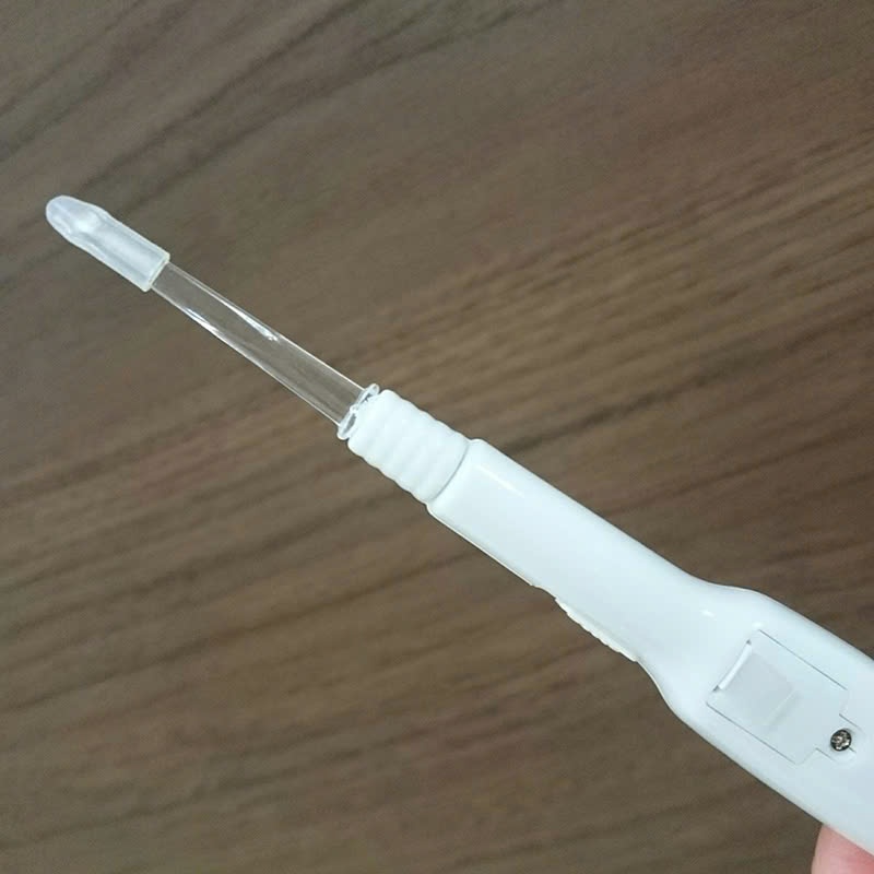 Dụng Cụ Lấy Ráy Tai Bằng Pin Đèn Trắng Dành Cho Bé Kai 6436 KQ0381 Màu Hồng