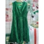 Đầm ren cổ vest form xòe