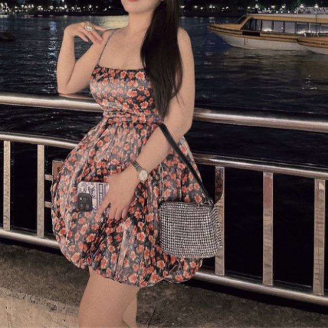 Đầm hai dây đính đá bí phồng hoa xinh