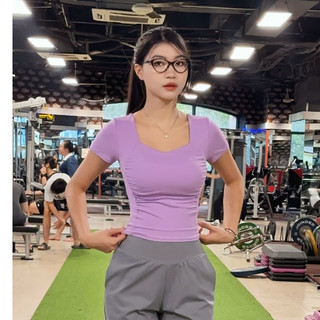 Áo cộc tay nữ, model DWY115179.1.B58 Yoga Nữ Kiểu Dáng Ôm Body Có Mút Đệm Ngực Co Giãn Thoáng Mát