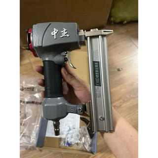 [HÀNG NỘI ĐỊA] MÁY SÚNG BẮN ĐINH THẰNG F30 HÀNG CHÍNH HÃNG