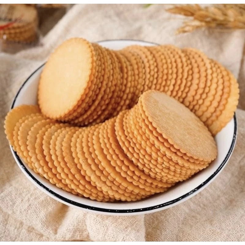 Hộp 1 kg bánh quy đồng xu