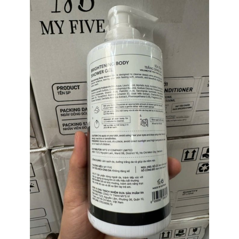 Sữa tắm trắng da dưỡng ẩm, mịn sáng da