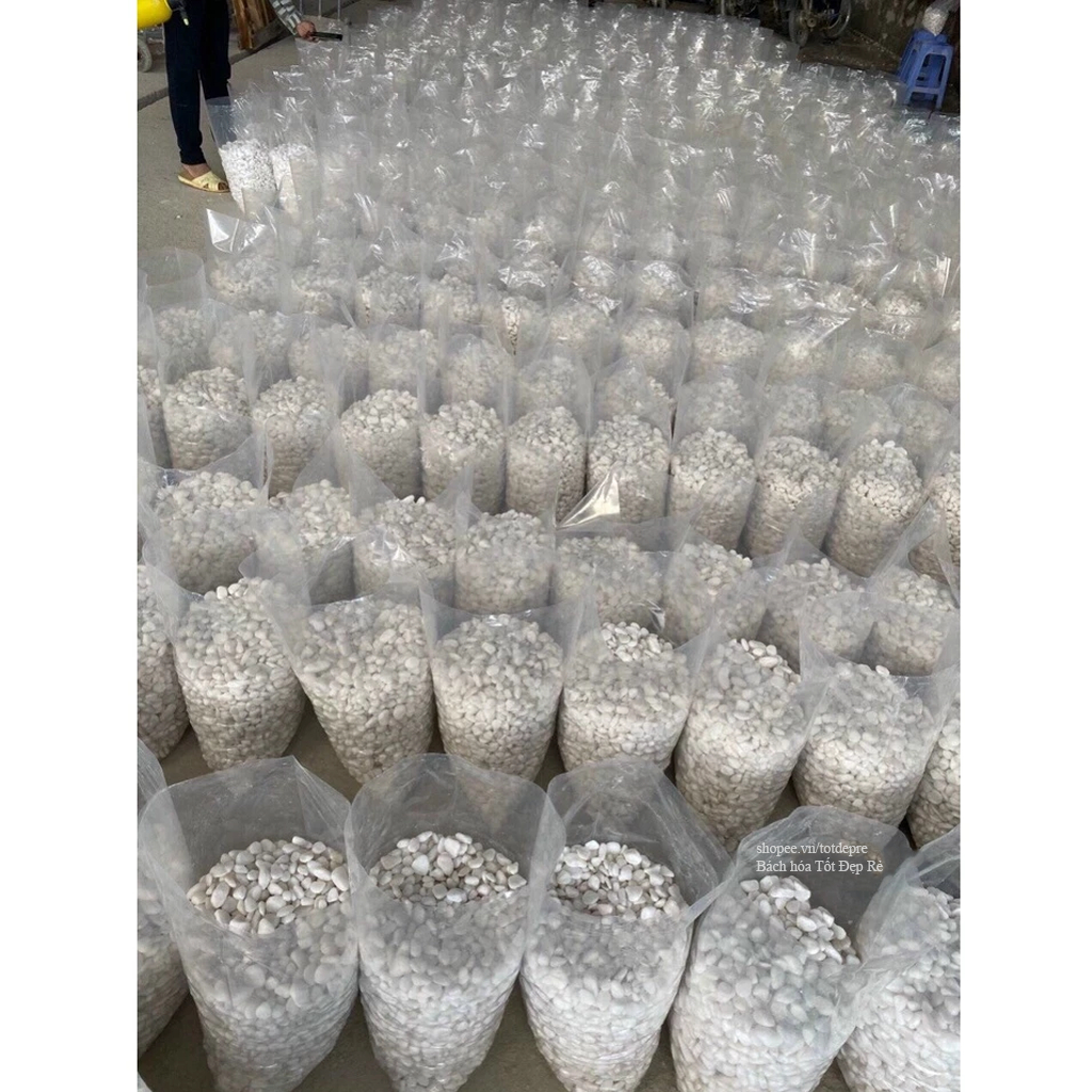 1kg Đá sỏi trang trí tiểu cảnh - đá nhỏ trang trí gốc cây hoa