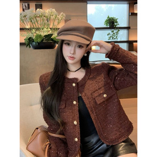 Áo khoác dạ tweed lấp lánh cổ tròn phối viền tua rua hai túi nắp dáng ngắn