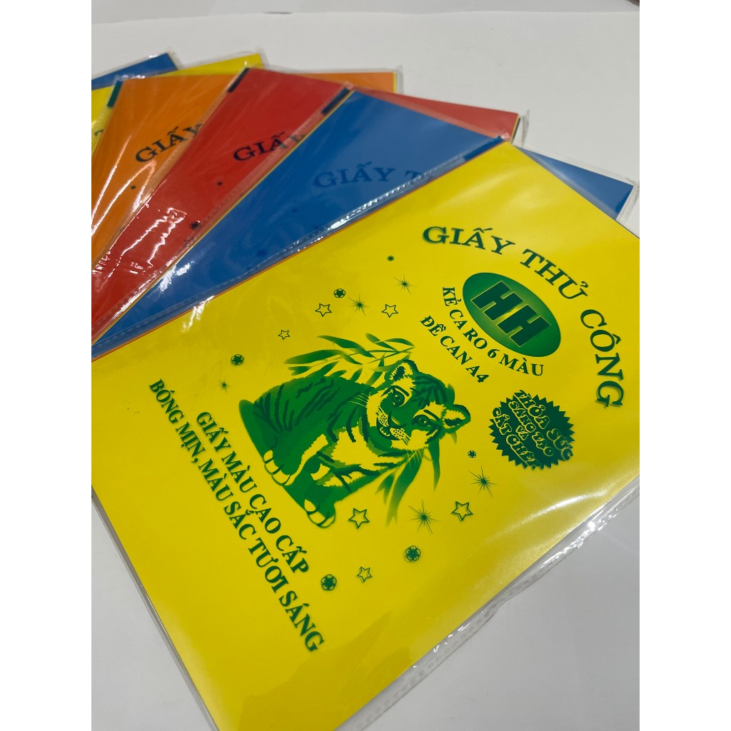 Giấy màu thủ công A4 Hồng Hà cho bé có đề can và không đề can cho học sinh làm thủ công 1 tập nhiều màu