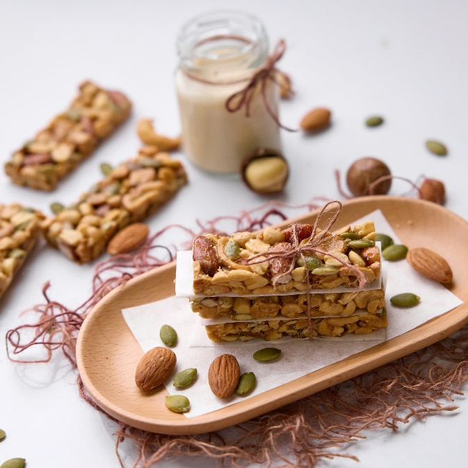 Thanh Năng Lượng Siêu Hạt Ít Ngọt BazanNuts 1 Hộp Thanh 250gr - Bar Granola