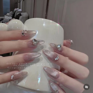 Nailbox thiết kế mẫu nail mắt mèo kim cương phối đá sang trọng phù hợp với mọi lứa tuổi