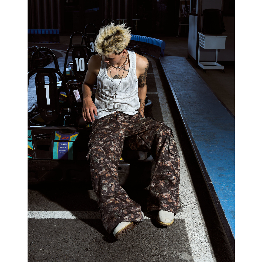 Bad Choices | Quần dài kaki suông họa tiết Lá Rừng phong cách StreetStyle