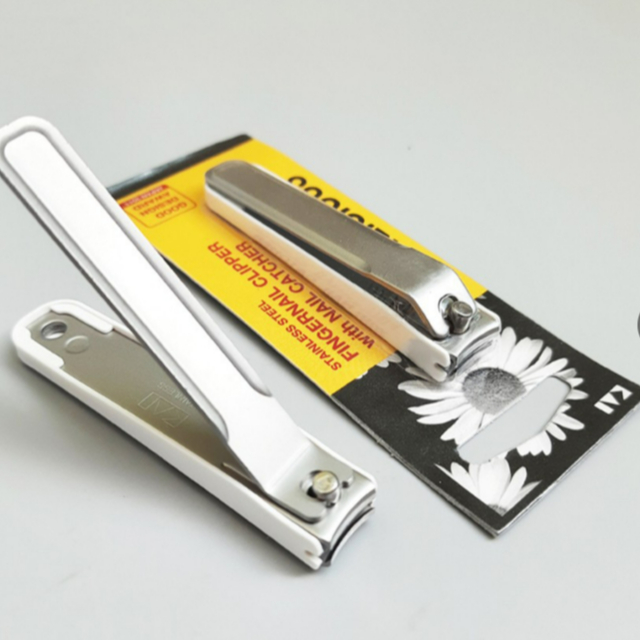Bấm Móng Tay Kai 05265-LR0113 Thép Không Gỉ Màu Trắng