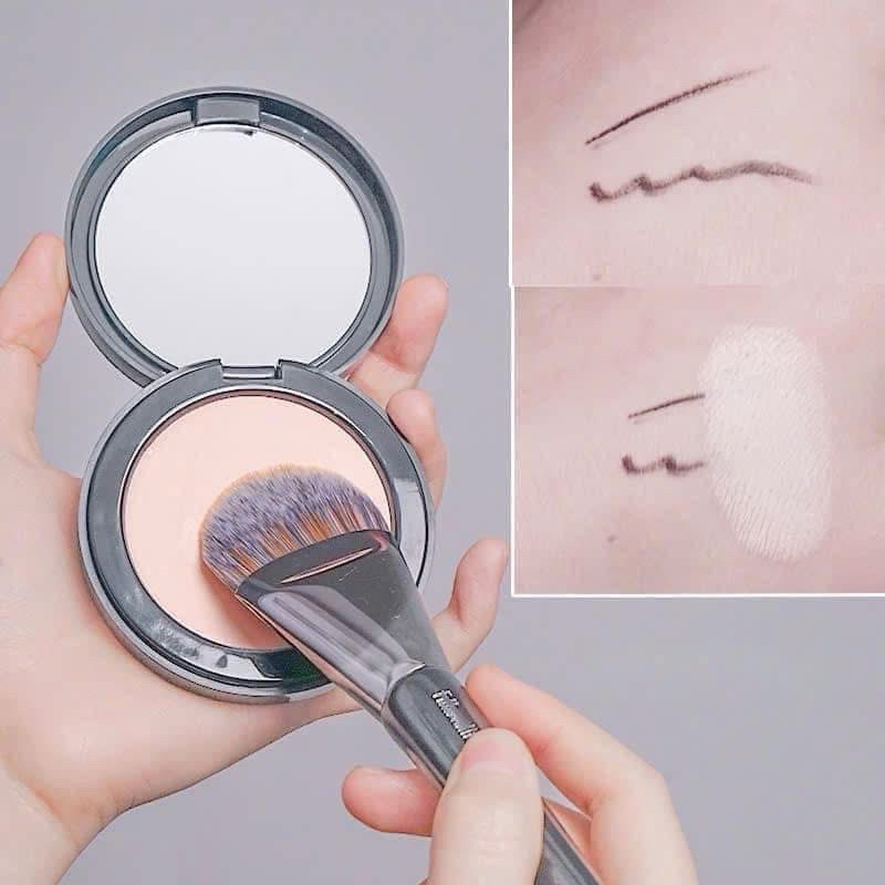 Kem che khuyết điểm thần thánh OUMI, hiệu quả trong việc che đi mọi vết thâm mụn, nám, tàn nhang trên khuôn mặt.