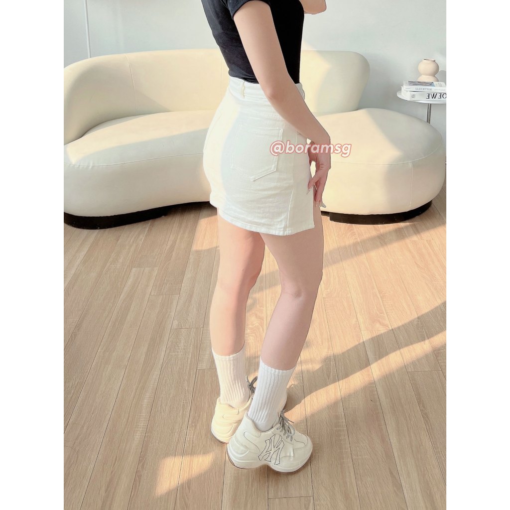Chân váy kaki ngắn chữ a, chân váy nữ trắng xẻ tà tôn dáng BORAM SG (có quần trong)