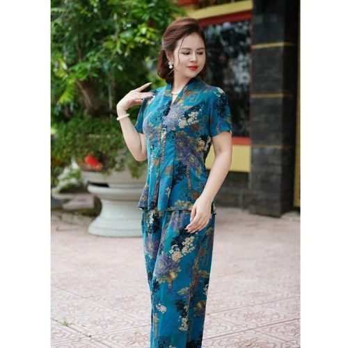 Ms30 Set Đồ bộ trung niên cách điệu cho mẹ, áo có cổ, quần ống rộng, quần giả váy, chất lụa nhập HAN.T Shop