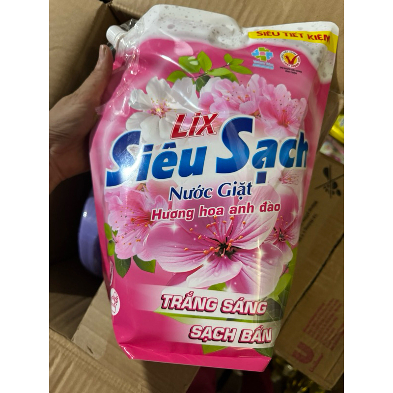 Túi Nước Giặt Lix Siêu Sạch Hương Hoa Anh Đào 2.4Kg - Tẩy Sạch Vết Bẩn Cực Mạnh