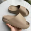 Dép YZ Slide Vân Nhám Nam Nữ Quai Ngang Siêu Đẹp Đế Cao Bản Chuẩn Cao Cấp siêu xinh tôn dáng 5cm