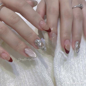 NAIL ĐỎ MẮT MÈO ĐÍNH ĐÁ TRÁNG GƯƠNG NAIL TẾT