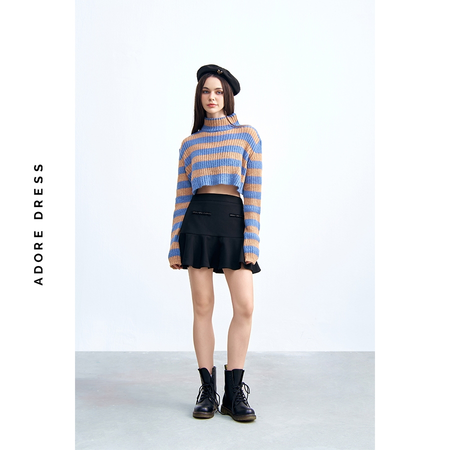 Ảnh 412KN1001 - Áo len thiết kế len dệt kẻ ngang xanh be/hồng crop  ADORE DRESS 3
