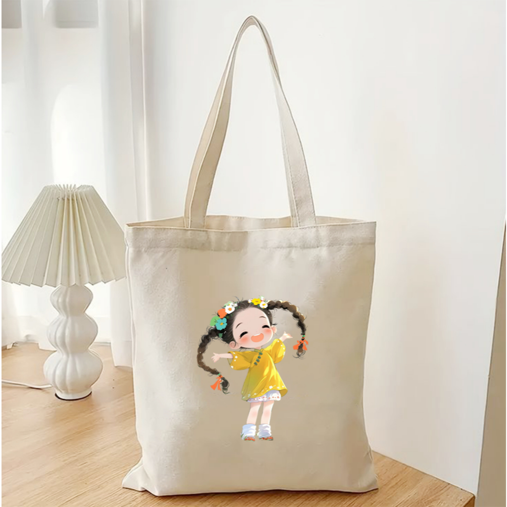 BỘ SƯU TẬP MẪU TOTE HÓT - túi vải tote in họa tiết bé gái so cute màu trắng be nhiều hình kích thước 35x40 HÌNH SẮC NÉT