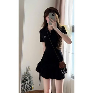 Đầm body hai màu đỏ đen  đỏ tết noen bèo tầng siêu sang sịn xinh VANISA DT331