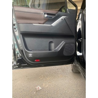 Bộ Dán Chống Xước Tapli Cửa Xe Toyota Innova Cross - Viền Vân Da Carbon Cao Cấp