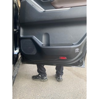 Bộ Dán Chống Xước Tapli Cửa Xe Toyota Innova Cross - Viền Vân Da Carbon Cao Cấp