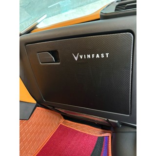Tấm dán chống xước bảo vệ cốp ghế phụ dành cho xe VINFAST( tấm dán chất liệu Carbon Air Fiber).