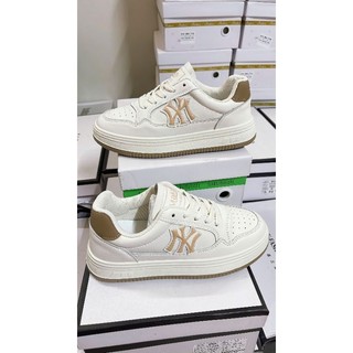 giày thể thao nữ b22