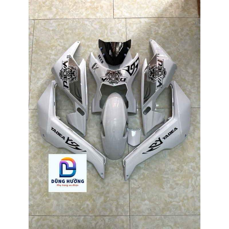 Bộ nhựa 8 món kèm đèn zinpat gắn xe X-men kèm phân loại tem (tặng 4 ốc màu) Phụ Kiện Phụ Tùng