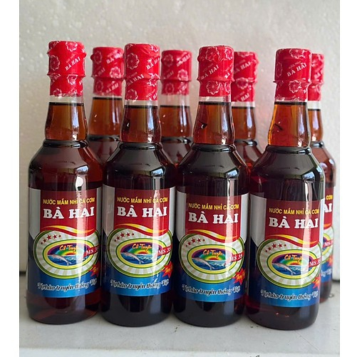 Lốc Chai Tròn Nhựa Tiết Kiệm Nước Mắm Cá Cơm Loại 1 Bà Hai ( 8 chai x 500ml )